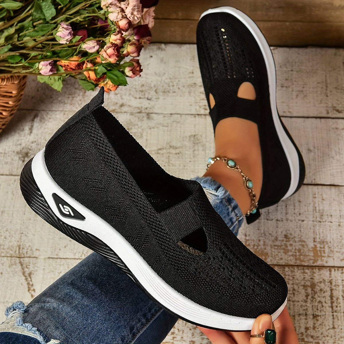 Niamh – Breathable Walking Shoes